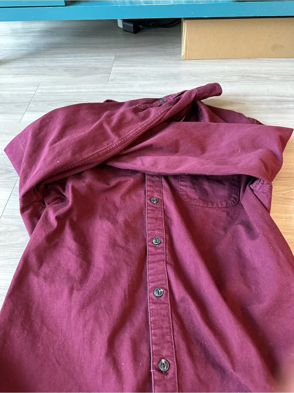 Levi's Classic Button-Down Shirt in Burgundy Mens Medium